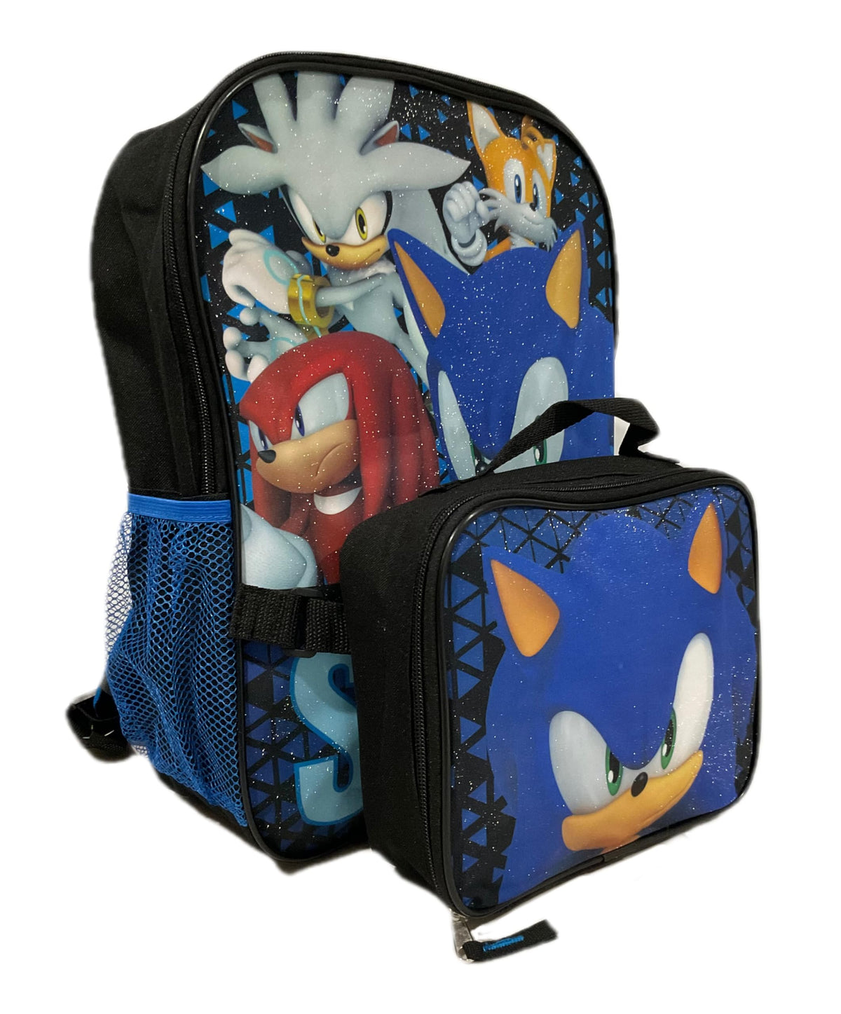 La mochila Sonic de 16 pulgadas muestra un exterior resistente para uso diario.