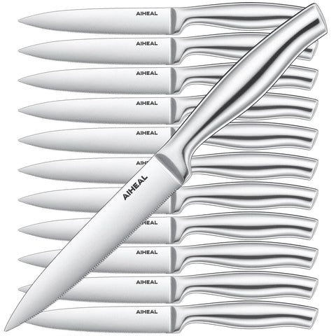 Cuchillos Aiheal para bistec, juego de 12, vista frontal, listos para cortar con precisión