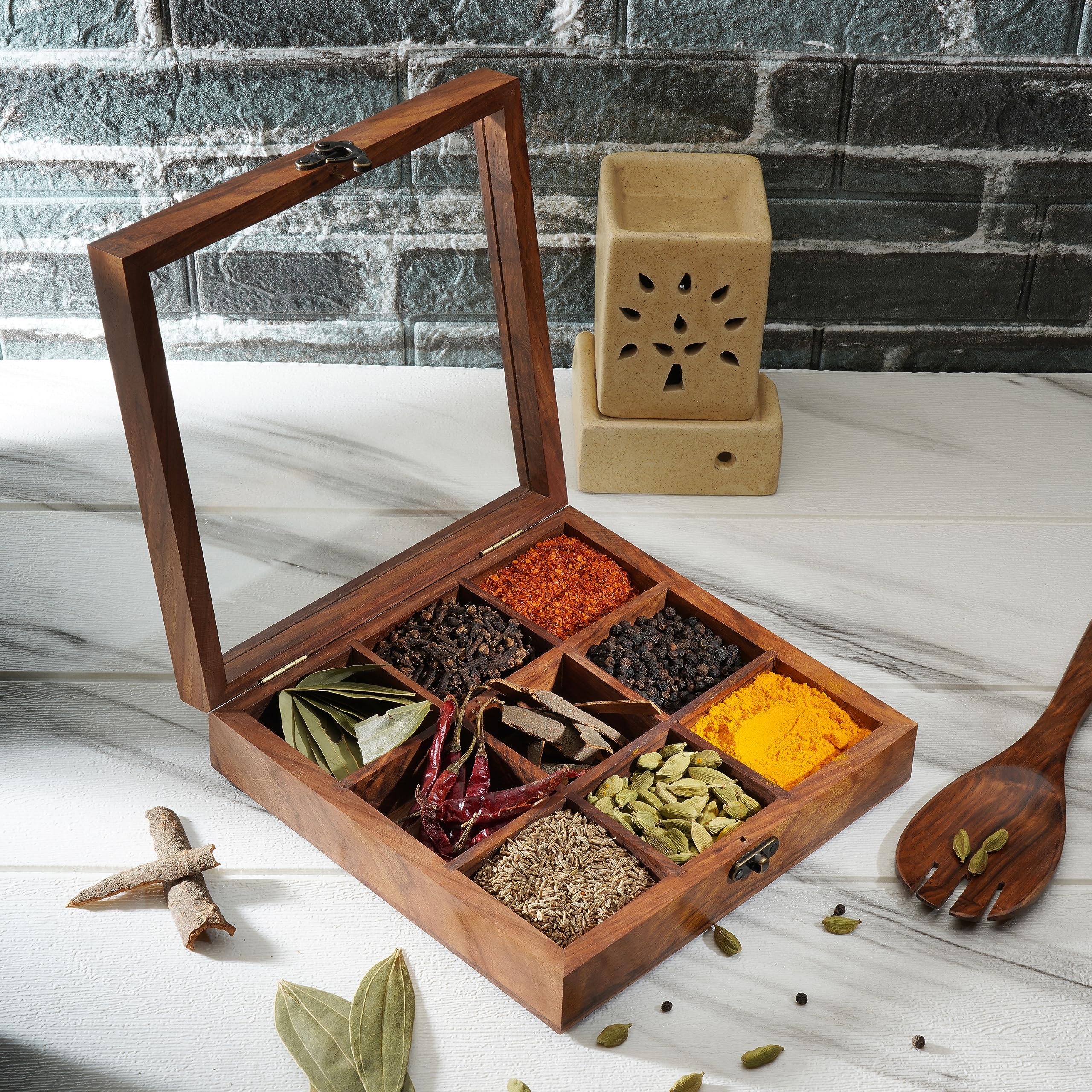 Ajuny caja de especias con tapa de vidrio vista frontal para elegir especias fácilmente