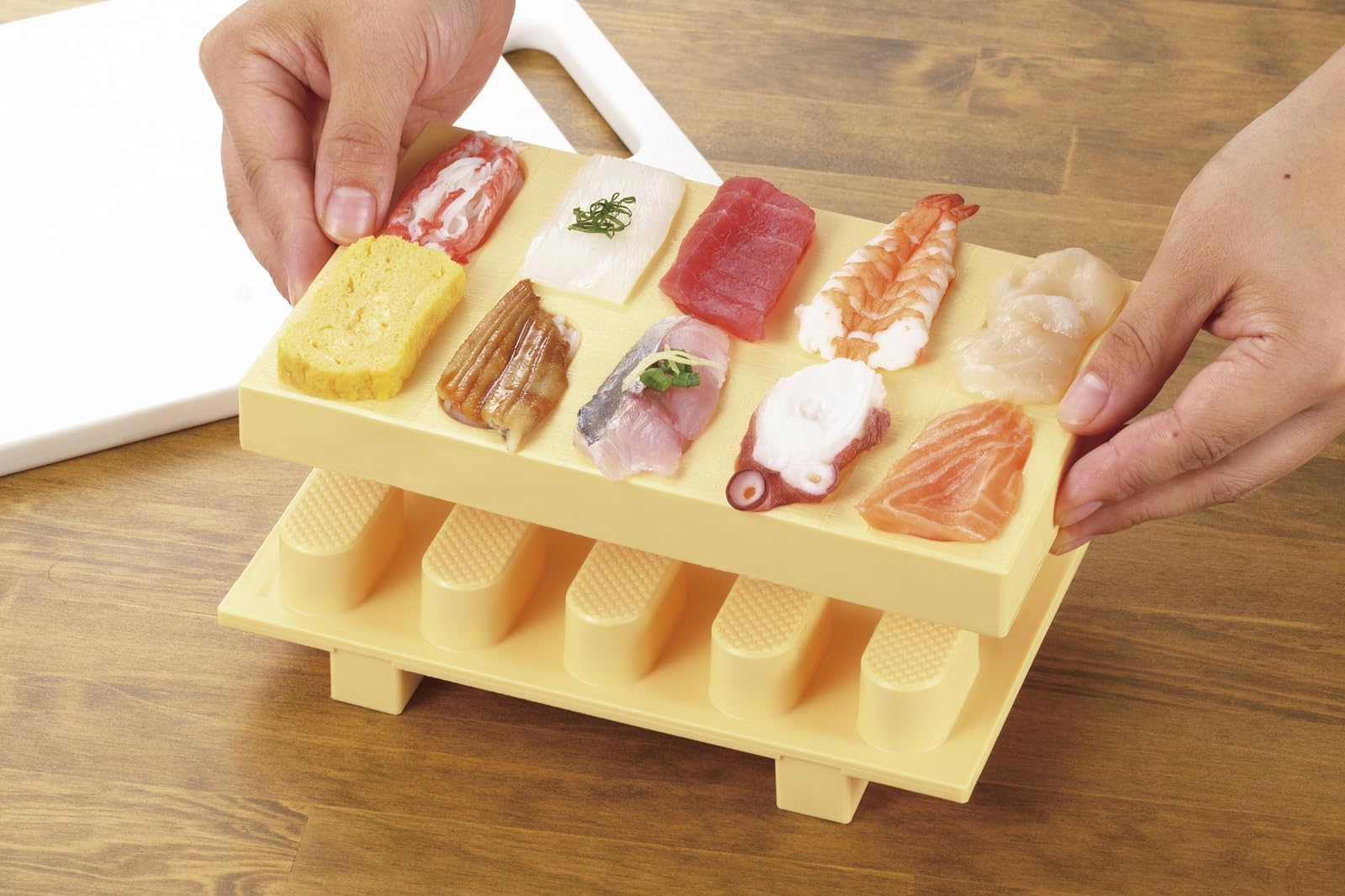 Molde Akebono Sangyo, resistencia al calor hasta 120 °C.