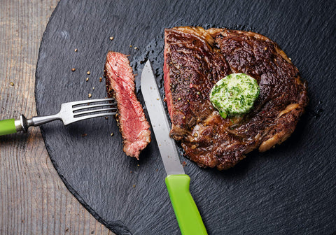 Alfi cuchillos dentados para corte pan y carne con filo duradero.