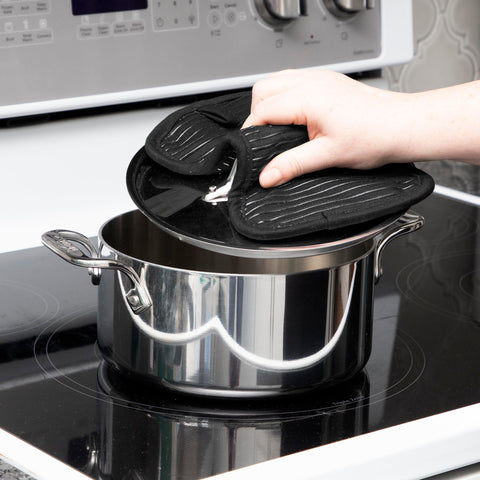 All-Clad bucle de colgar facilita guardar estas protecciones en la cocina.