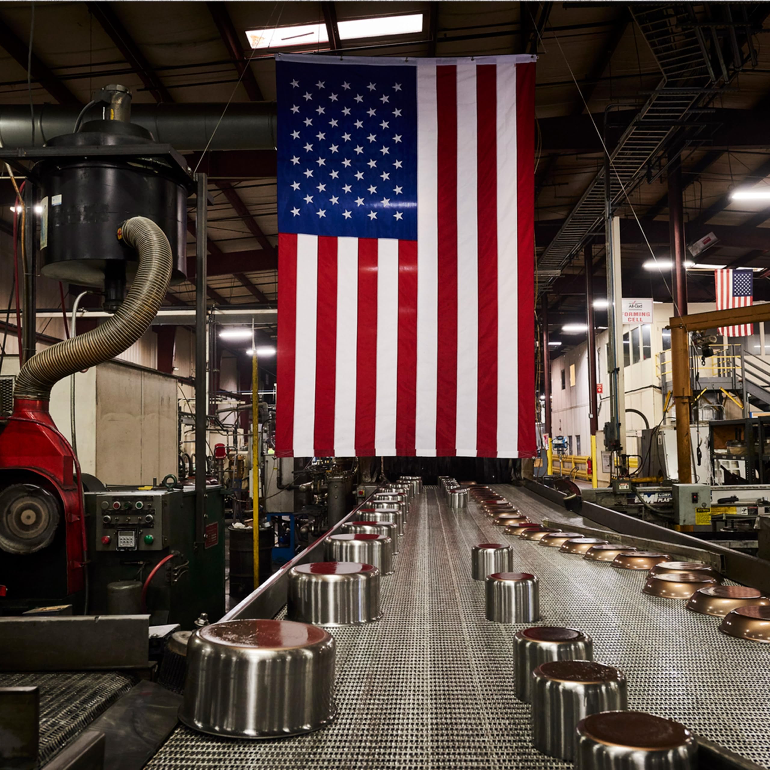 All-Clad Copper Core: compatible con inducción y horno hasta 600°F para mayor versatilidad.