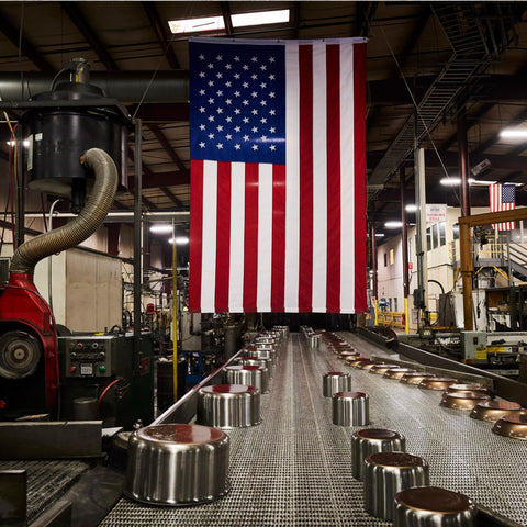 All-Clad Copper Core: compatible con inducción y horno hasta 600°F para mayor versatilidad.