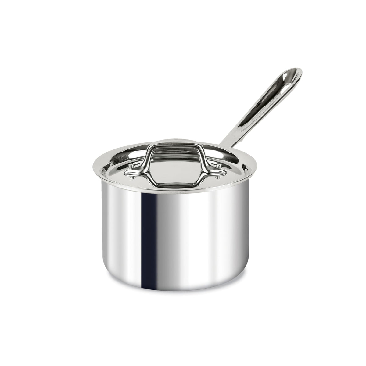 All-Clad D3 cazo de 2qt con tapa para conservar humedad y sabor.
