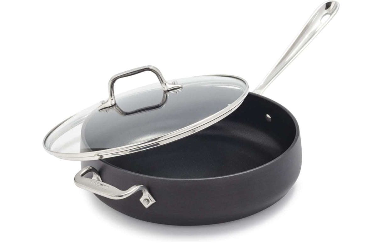 All-Clad HA1 sarten salteado con superficie amplia para porciones grandes