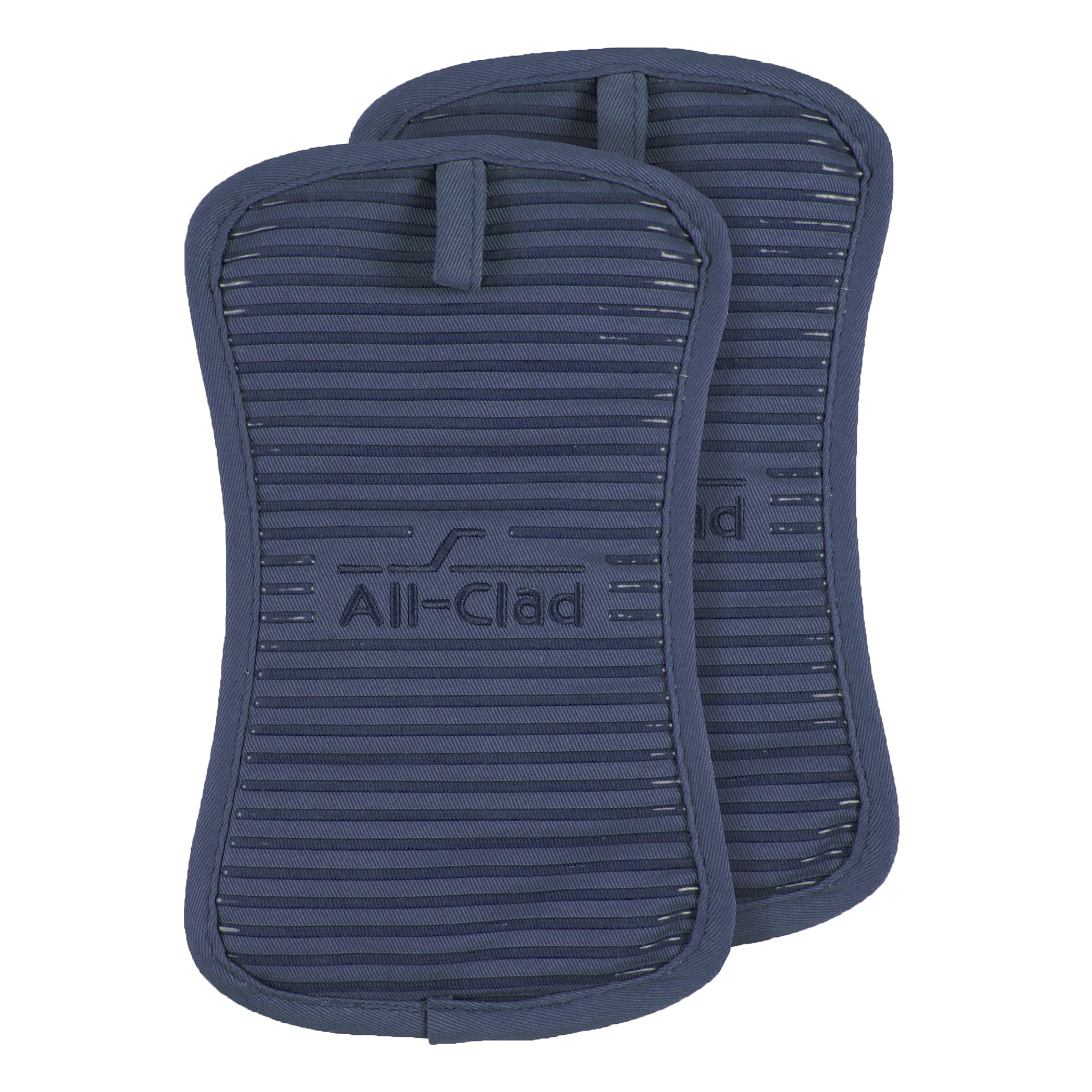 All-Clad Indigo, dedo reforzado, mayor protección al mover recipientes calientes.