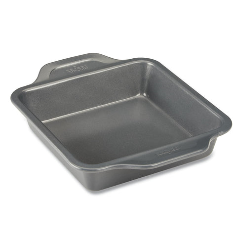All-Clad Pro-Release bandeja rectangular 8x8, liberación antiadherente y horneado uniforme.