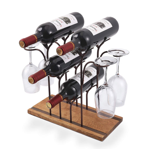 ALLCENER porta-botellas en mesa de madera con acabado bronce para exhibir botellas.