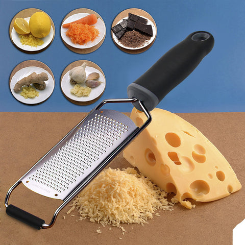 Allwin-Houseware W superficie rallado amplia permite trabajar porciones grandes.