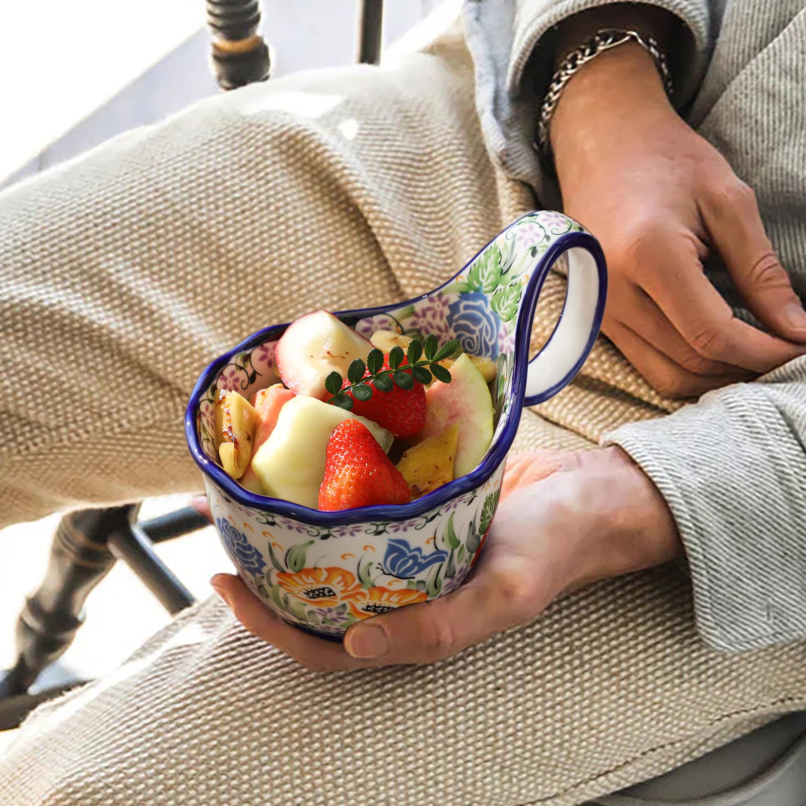 ALMA tazón-sopa dorados flores inspira elegancia cálida para desayunos.