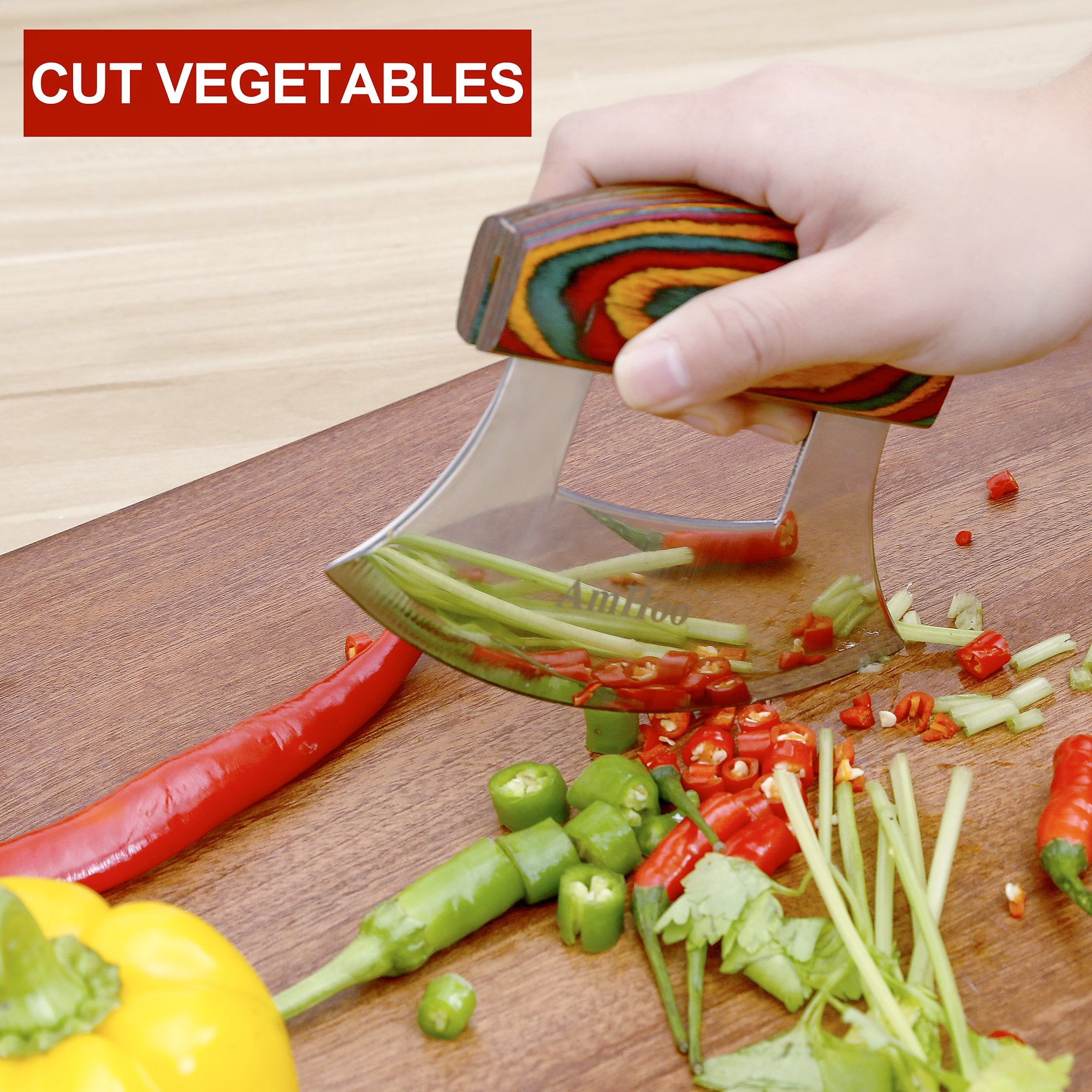 Corte de verduras rápido y seguro con Amhoo mezzaluna Ulu.