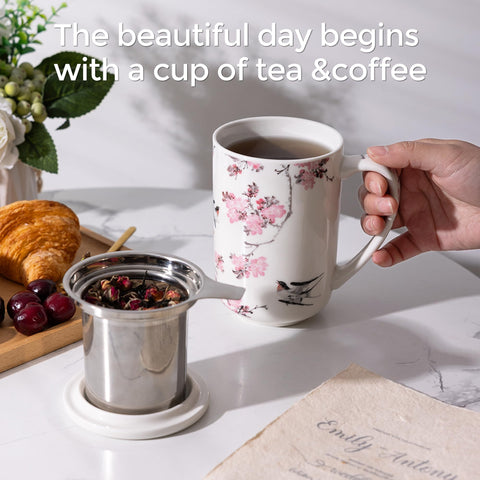Taza AmorArc con mango grande y ergonómico para un agarre cómodo.