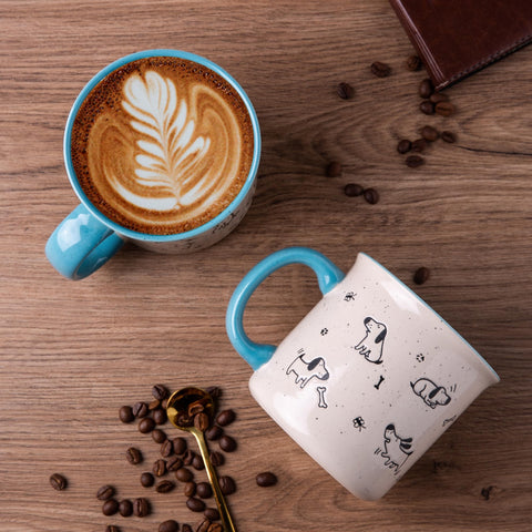 Diseño moderno de AmorArc, taza de cerámica con asa grande.