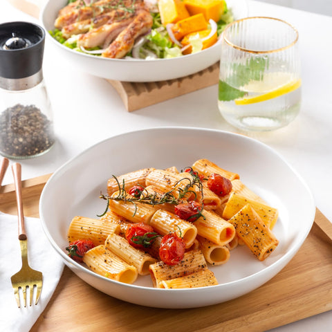AmorArc tazones pasta 38oz, ideales para ensaladas abundantes.