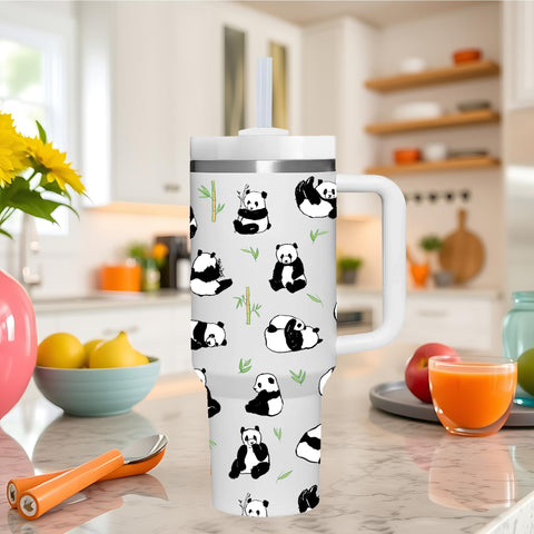Uso al aire libre con el Panda tumbler de AMZUShome.