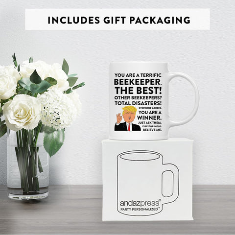 Taza Andaz Press para cumpleaños, diseño divertido para apicultor.