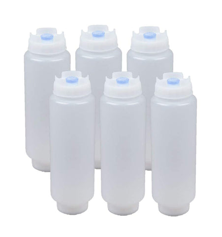 La botella dispensadora ANDRSAN FIFO con boquilla azul grande para condimentos espesos y sin goteo.