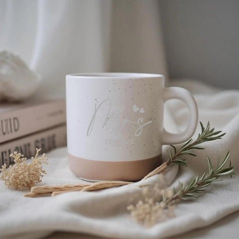 Cucharas de regalo Anforsun para complementar las tazas en la mesa.