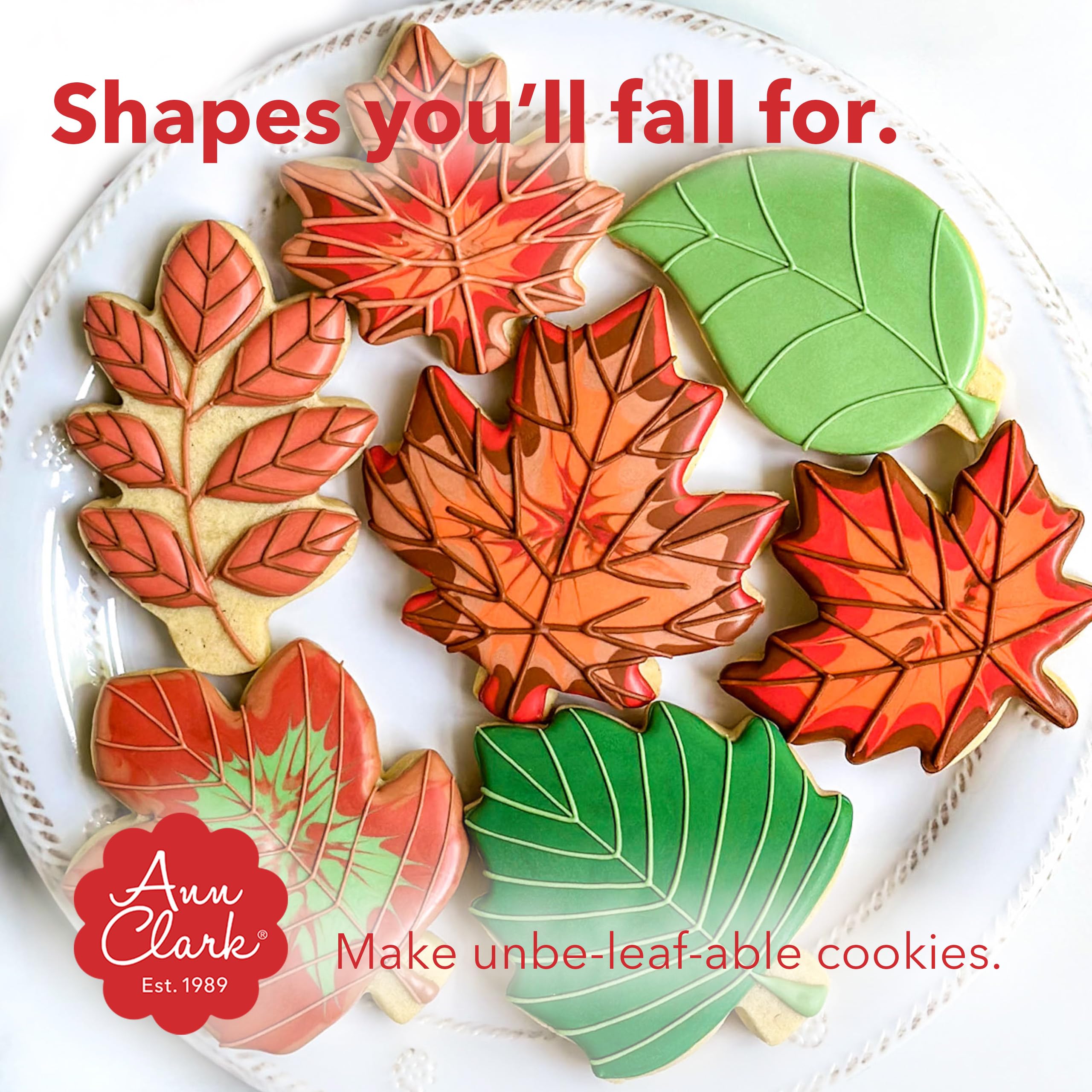 Cortador Ann Clark forma gota para decoraciones elegantes de postres.