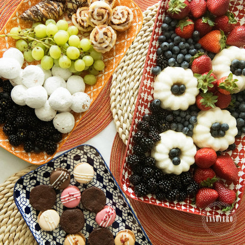 Uso versátil de bandejas Annovero para fruta, queso y dulces