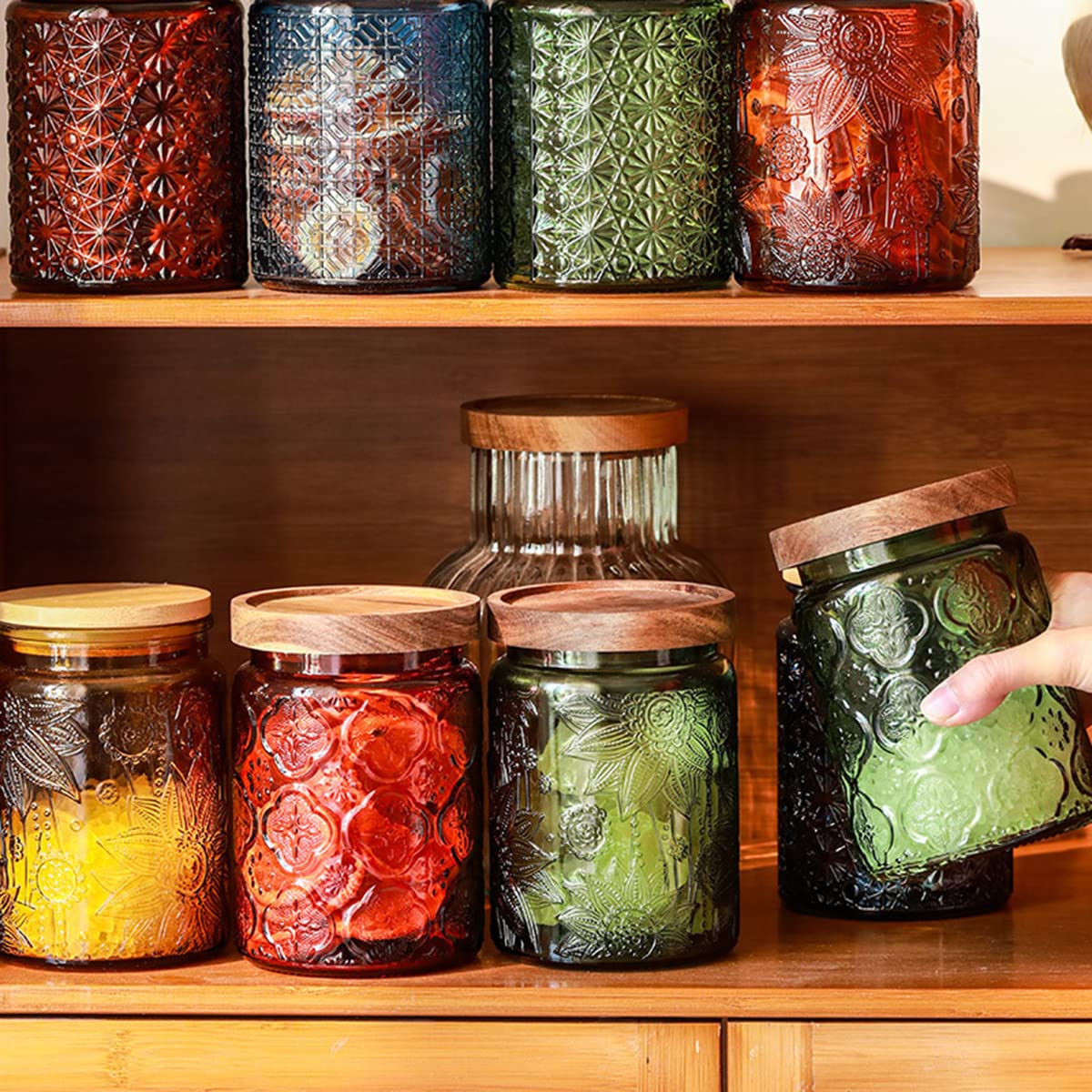 Tarros ANSQU en estante de cocina, decoración y organización.