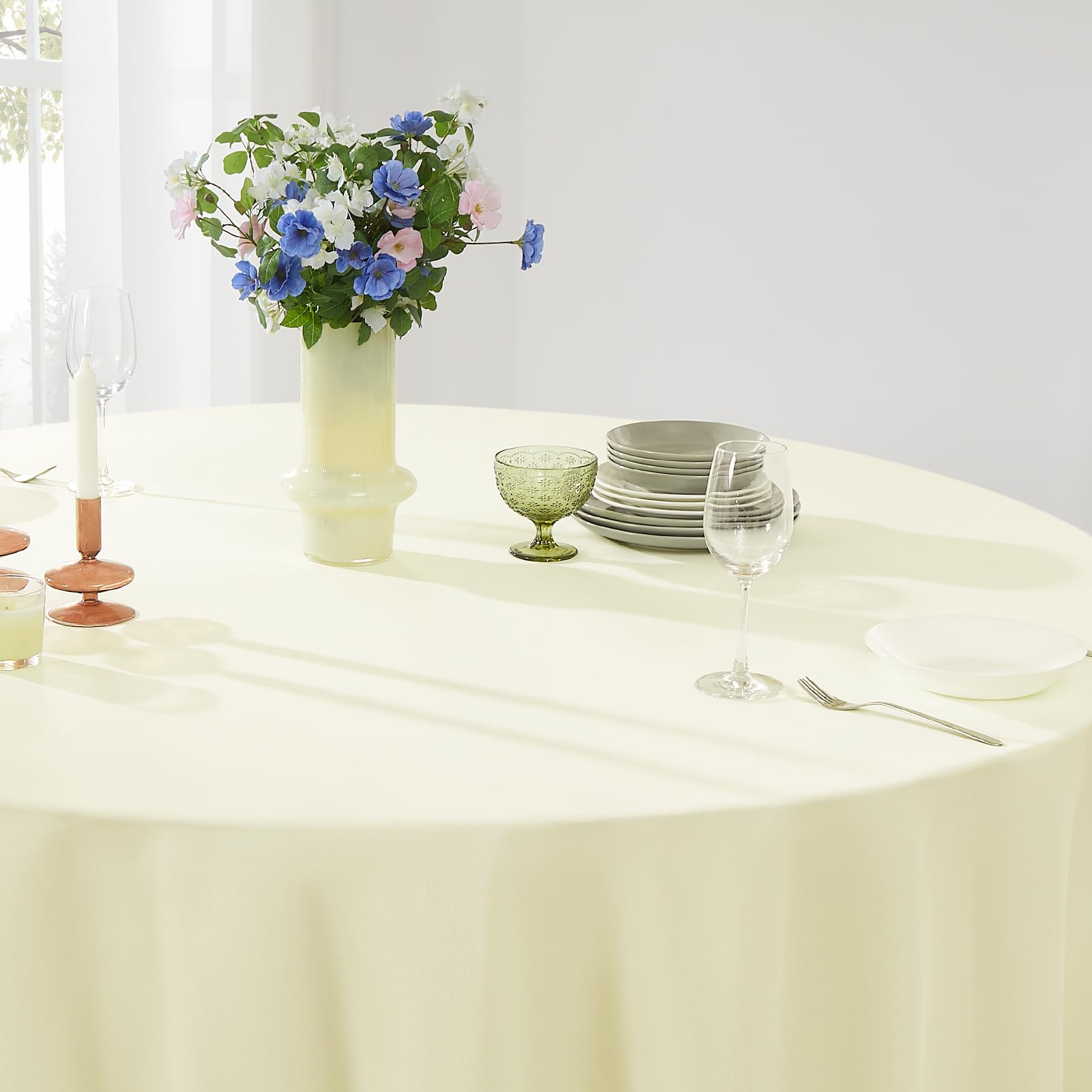 Mantel Aocoz para eventos, protege la mesa y crea ambiente cálido.