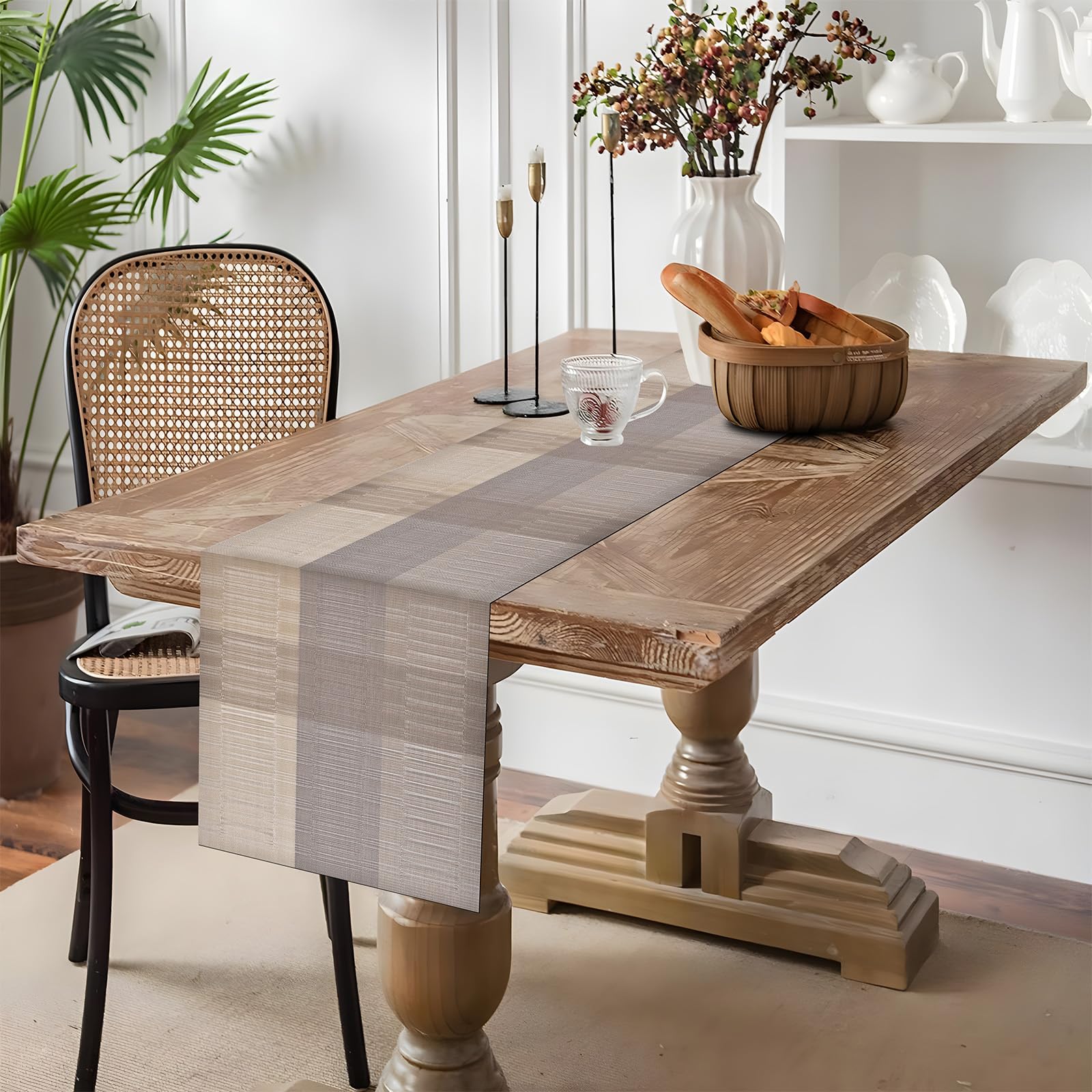 Aofmee conjunto dorado de salvamanteles y corredor, combina estilo con protección de la mesa.
