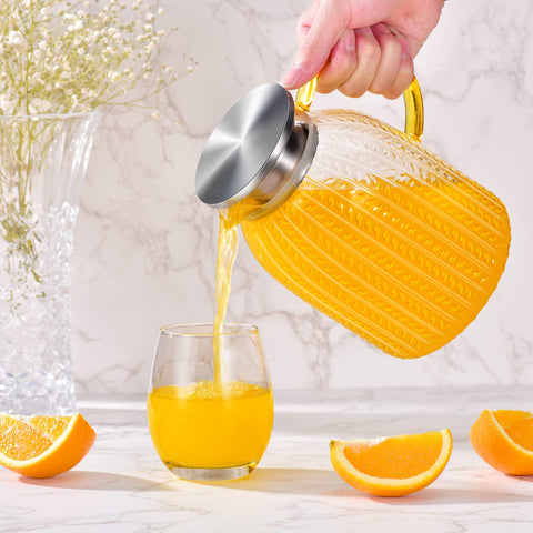 Jarra Aofmee 60oz en la nevera para bebidas frías