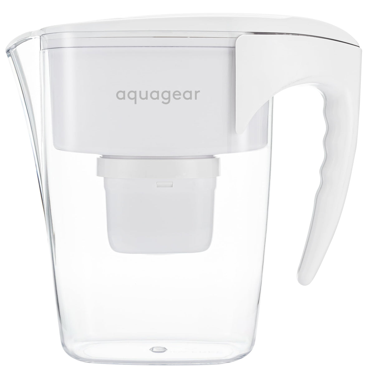Aquagear Pitcher filtrando plomo para agua más segura.