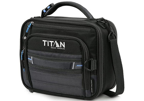 Arctic Zone Titan Deep Freeze, exterior Rhino-Tech resistente facilita limpieza y transporte.