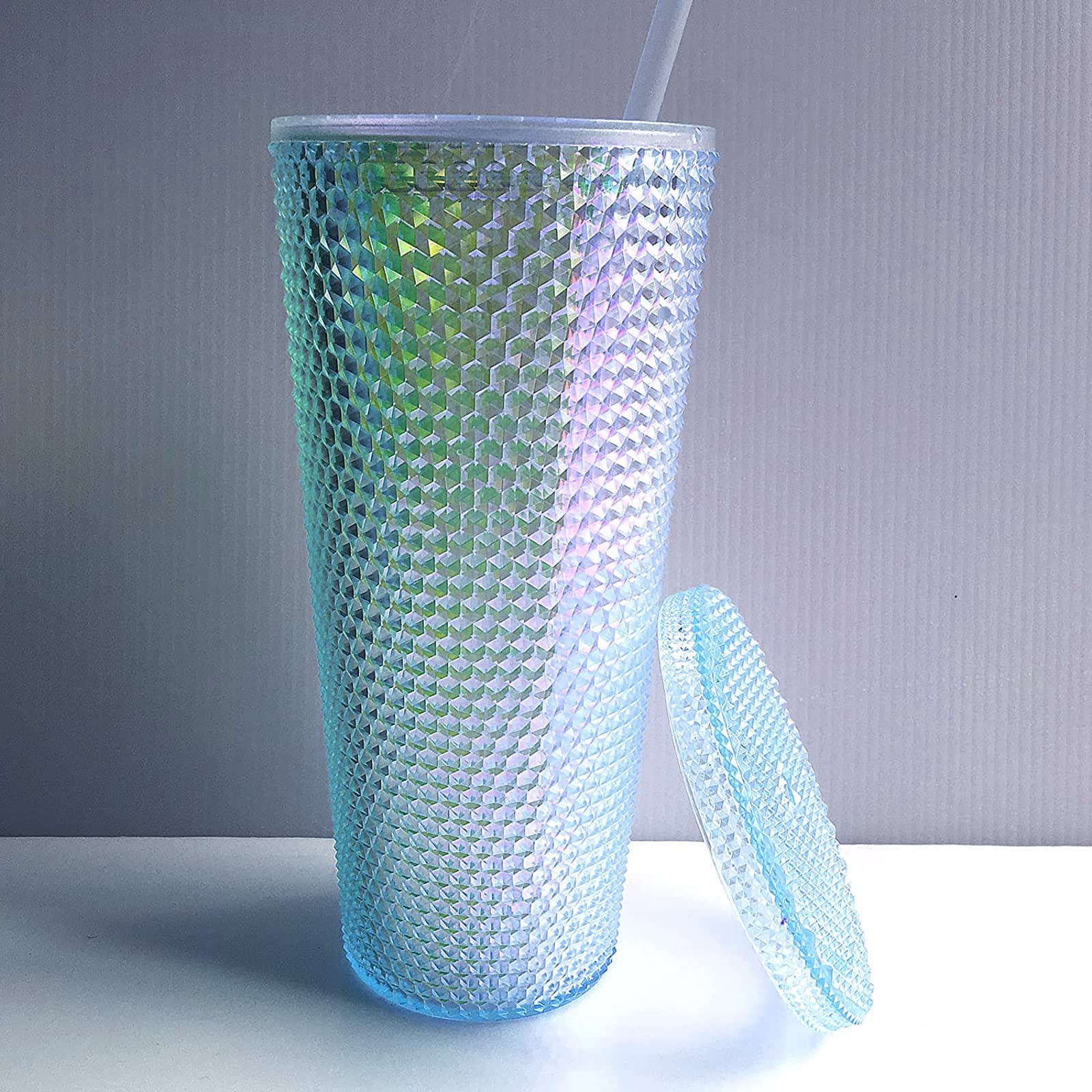 Vaso Arilaca 24oz azul iridiscente con acabado de diamantes.