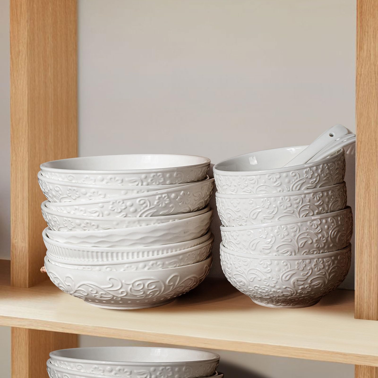 Artena diseño en relieve añade elegancia a la mesa