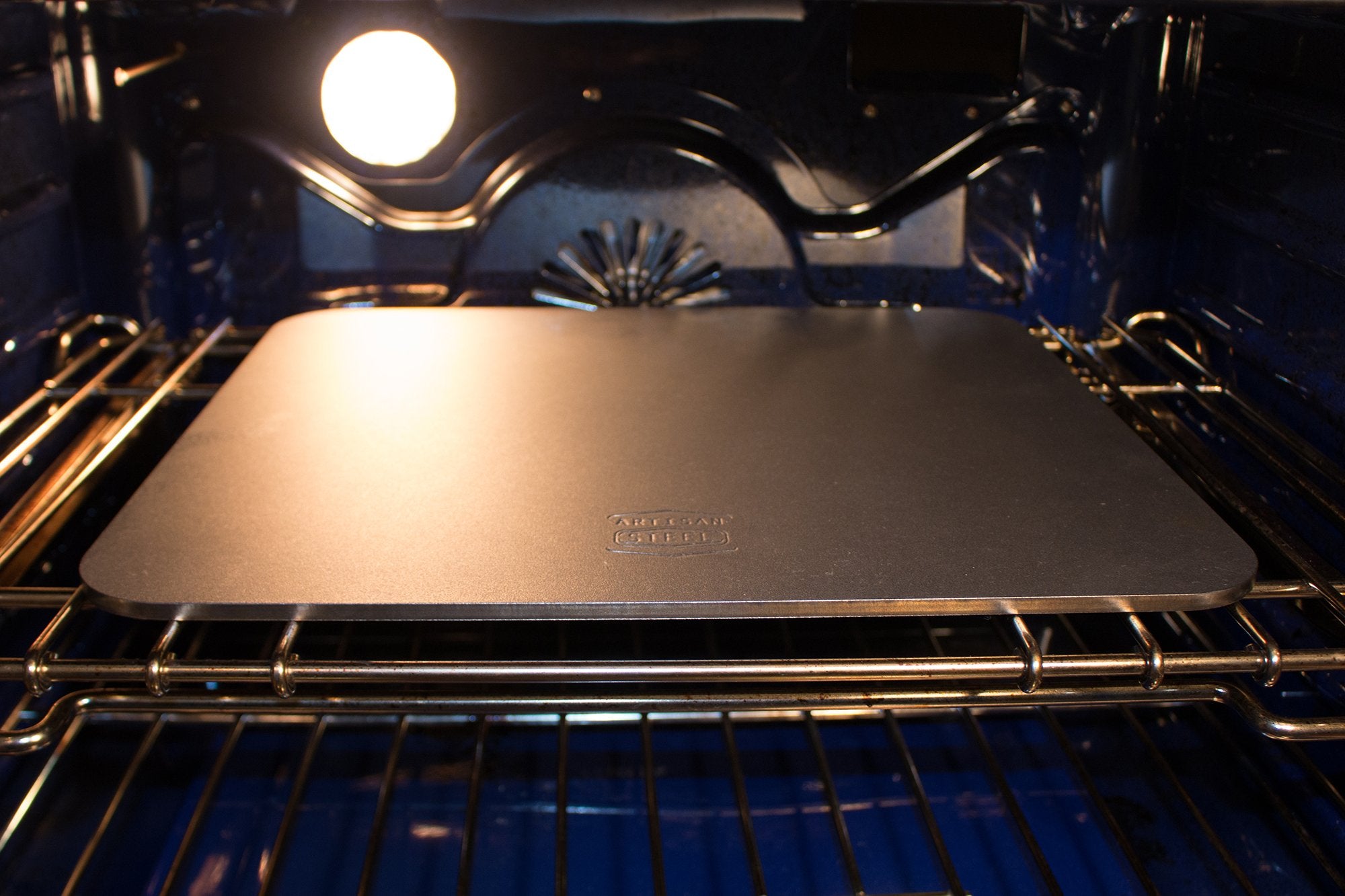 Artisan Steel — facilidad de deslizamiento para pizzas perfectas.