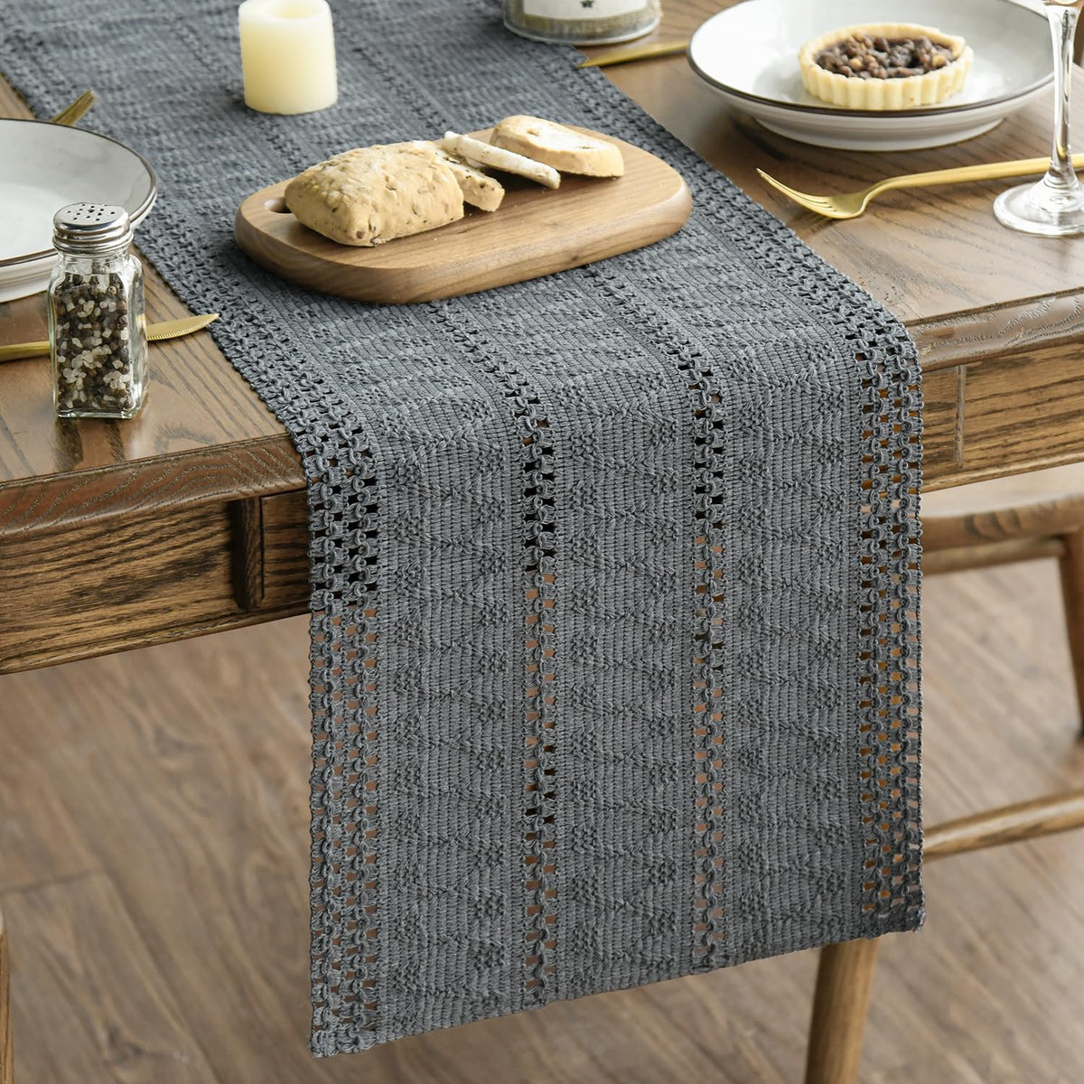 Artoid Mode caminador de mesa gris oscuro con textura rústica, ideal para cenas.