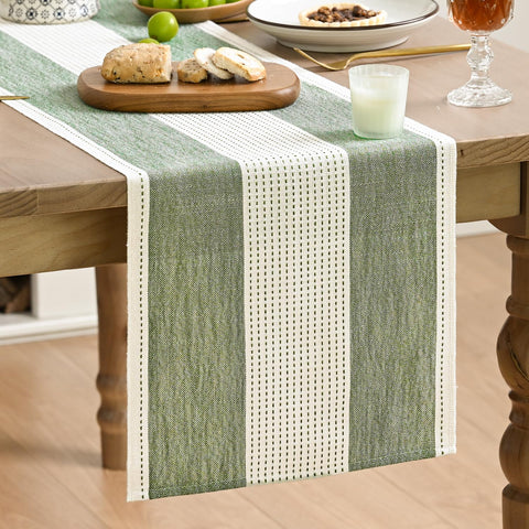 Artoid Mode Corredor de mesa Salvia Verde, protección de la mesa y estilo rústico.