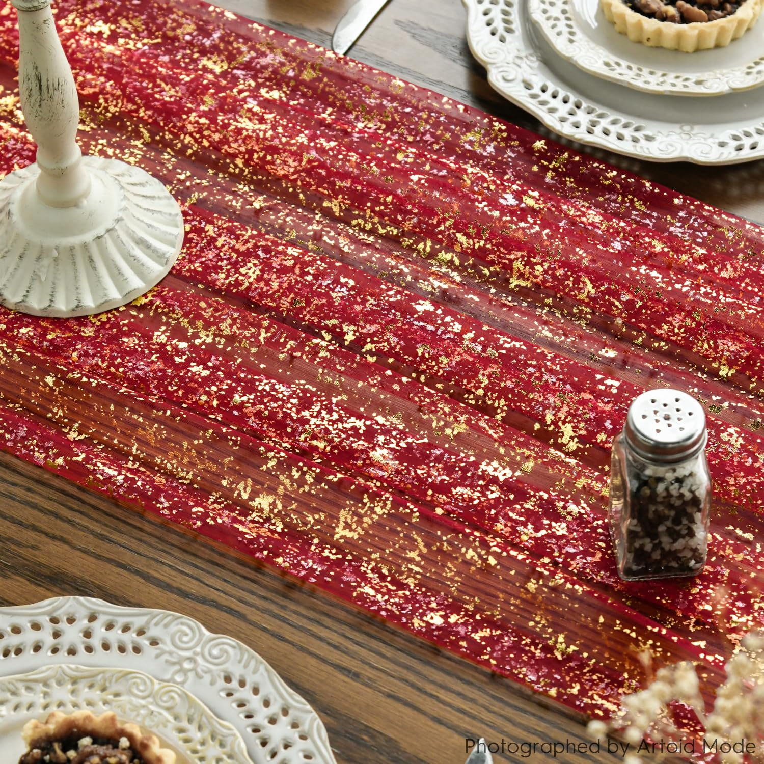 Artoid Mode corredor de mesa rojo dorado, ideal para bodas y celebraciones.