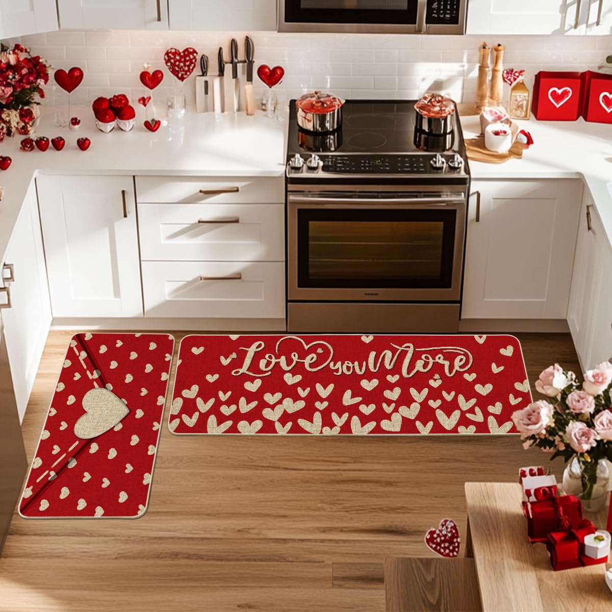 La alfombra Artoid Mode Envelope Love You More con base antideslizante para cocinas.