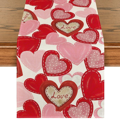 Artoid Mode mantel corredor de mesa blanco-rosa con corazón, ideal para cenas románticas.