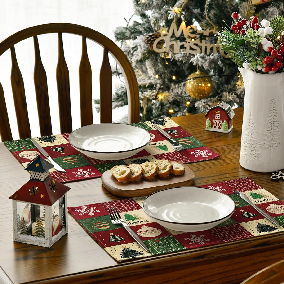 Mantel individual Artoid Mode con diseños dorados; añade brillo elegante a la mesa.