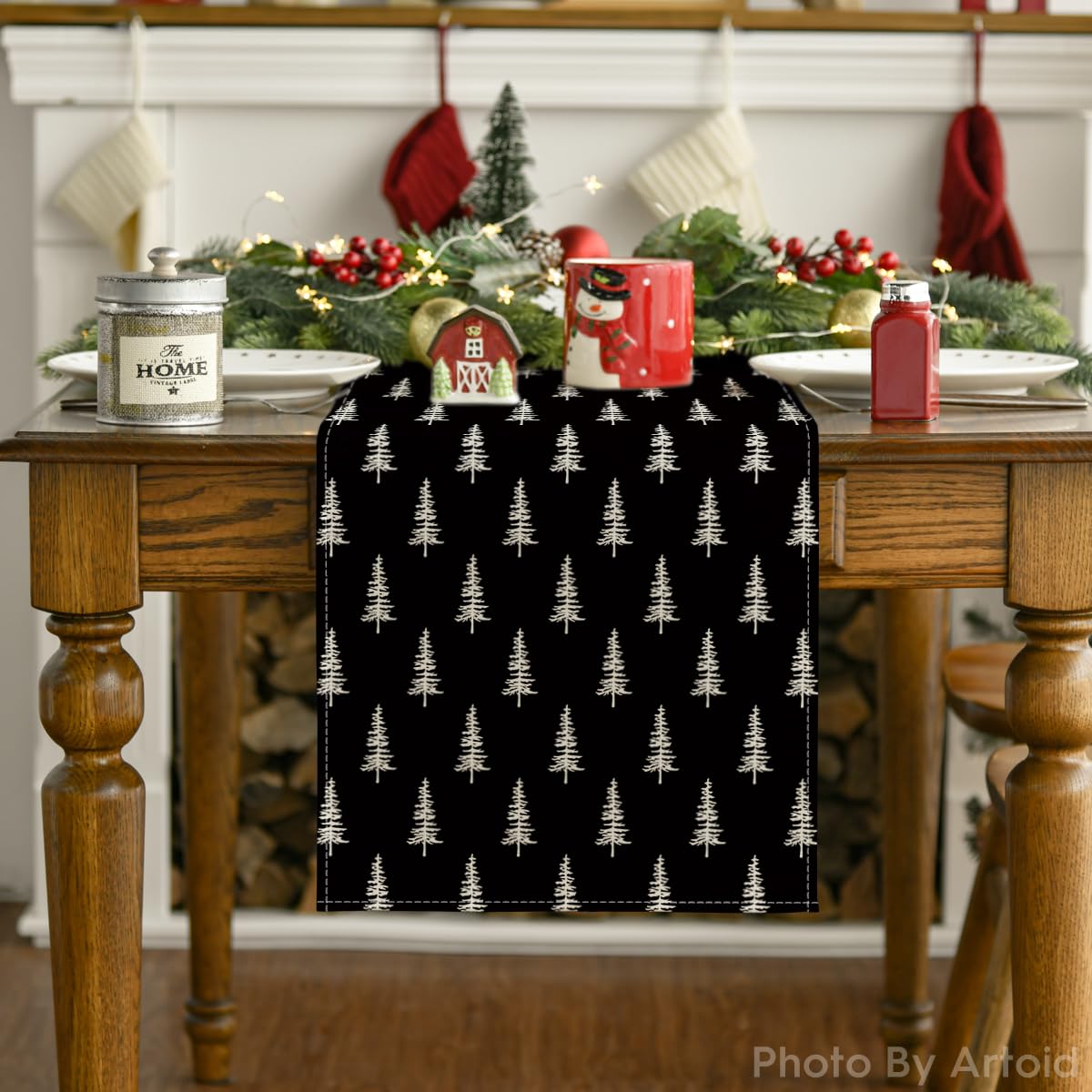 Artoid Mode mantel de temporada, perfecto para reuniones festivas.