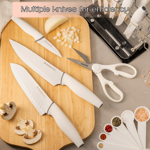 Astercook afilador integrado para mantener el filo de los cuchillos.