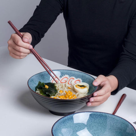 Palillos Auanlay cerámicos azules para ramen.