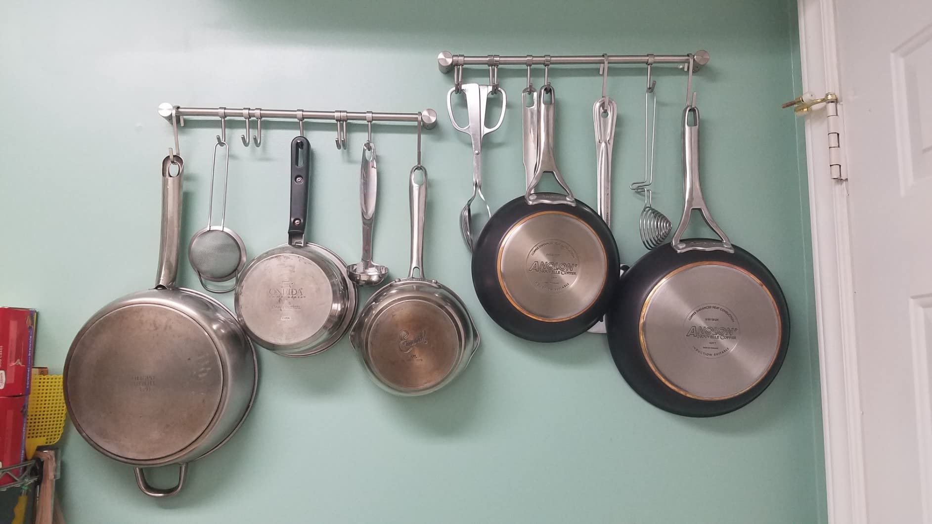 Audmore durabilidad en acero inoxidable para cocinas modernas.