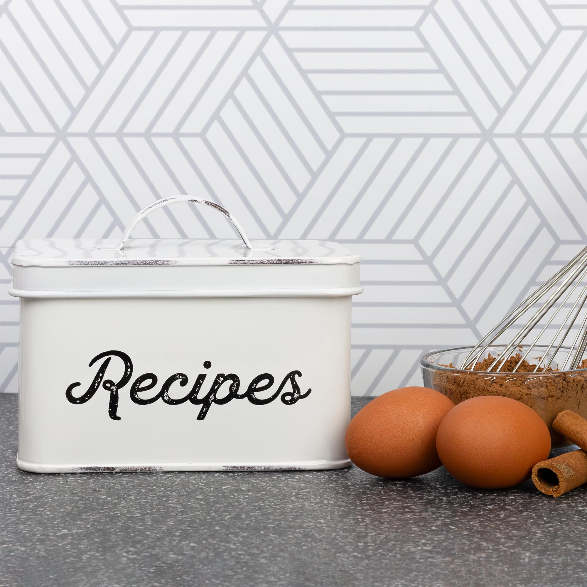 Caja de Recetas AuldHome Design, vista lateral, mantiene tarjetas 4x6 ordenadas.