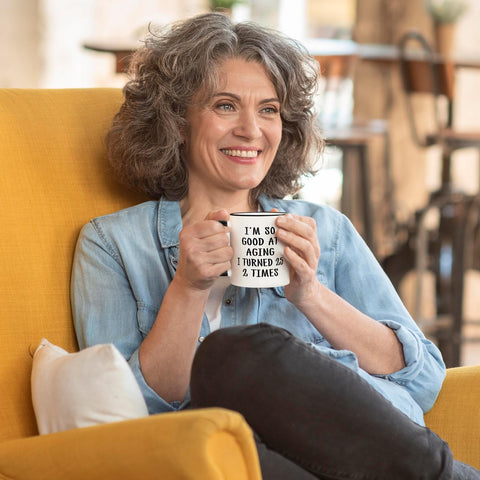 Aurahouse Taza 50cumpleanos con asa ergonomico, cómodo para sostener el cafe.