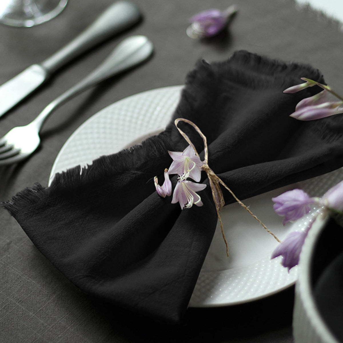 Ayuzawa servilletas de algodón con franja, 18x18 pulgadas, negro, para cenas elegantes.