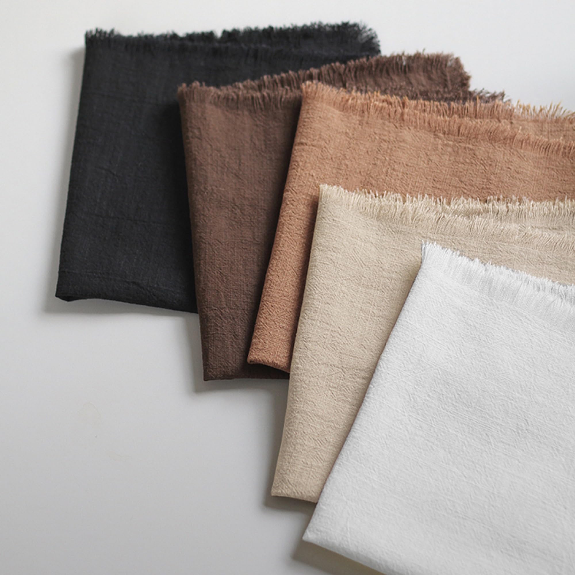Ayuzawa diseño elegante para mesa familiar, mejora la decoración instantáneamente.