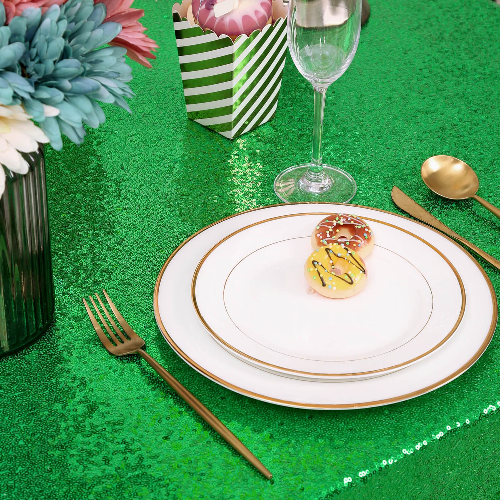 Mantel lentejuelas verde B-COOL para recepciones y eventos.