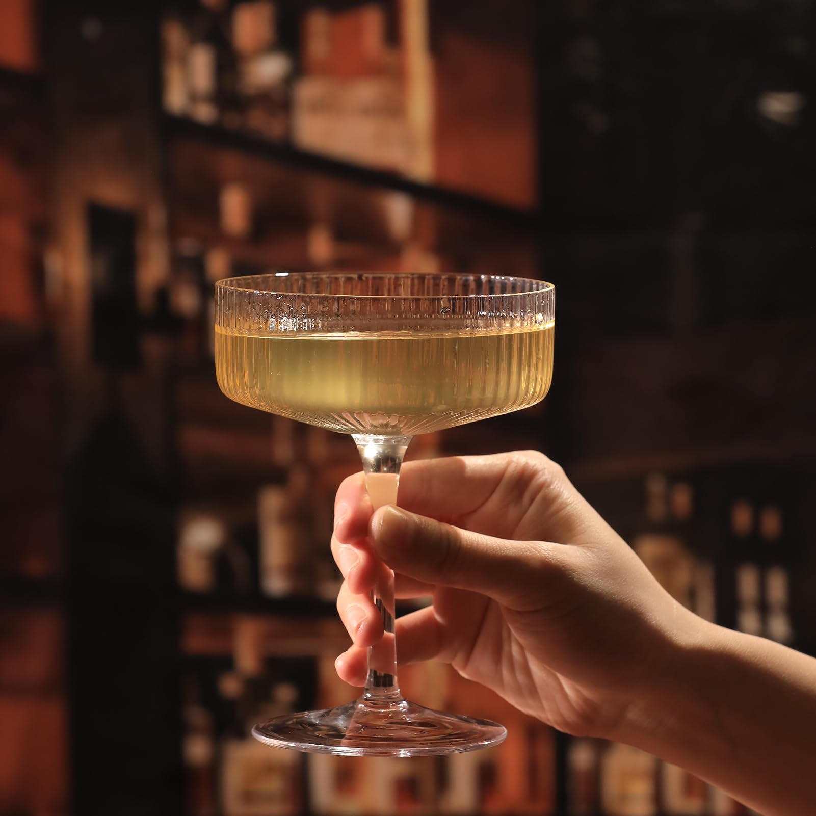 Copa BACLIFE con aroma destacado, apropiada para servir cócteles.